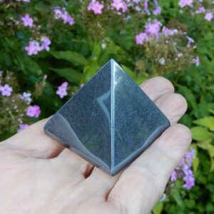 Hematite Small Pyramid2