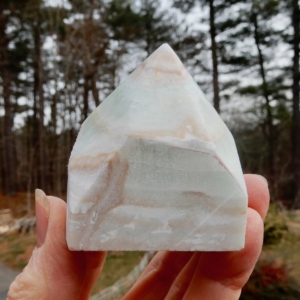 Caribbean Blue calcite half-polished point2