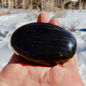 Obsidian Palm Stone2